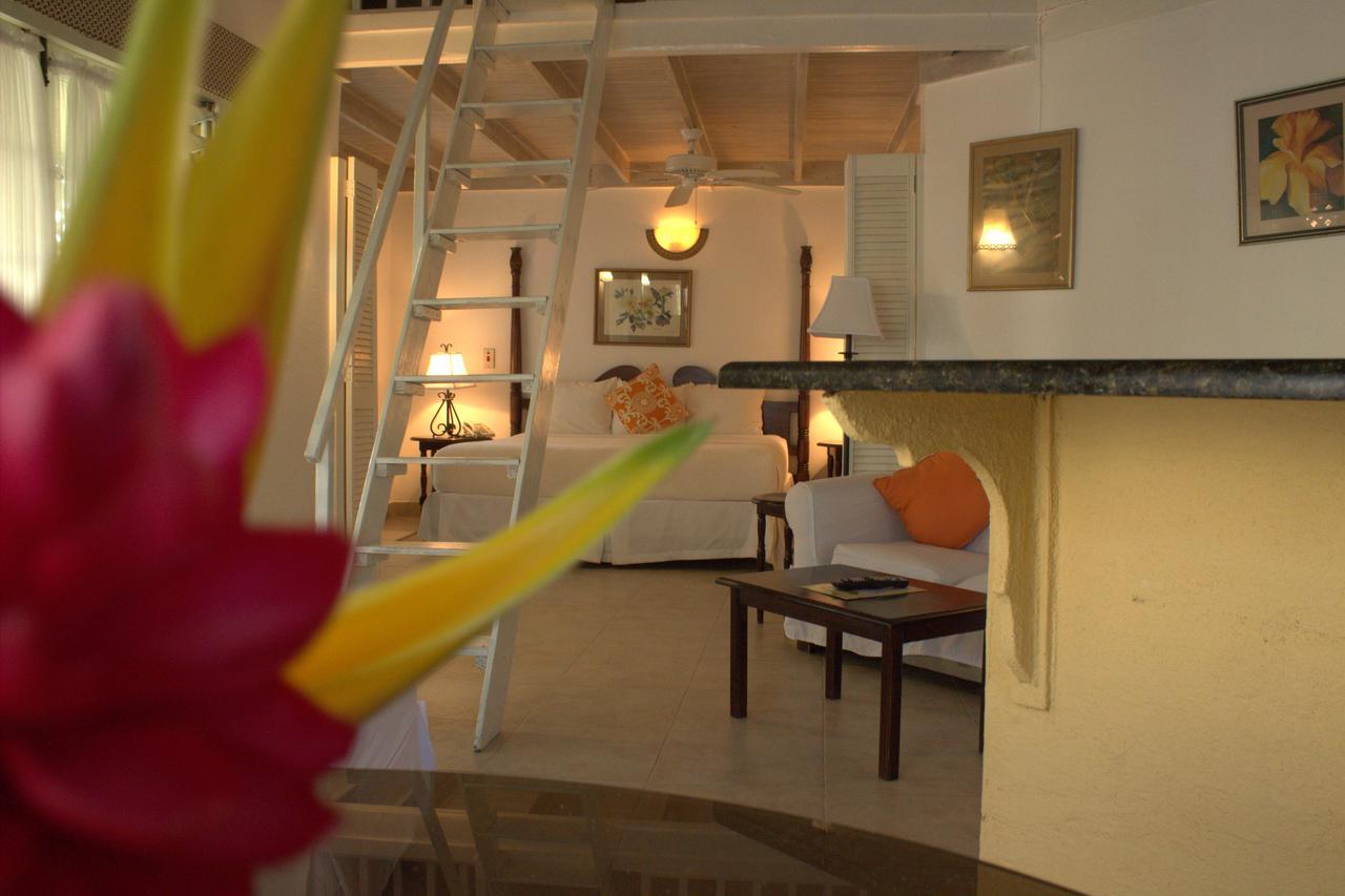 Yard Beach House Негрил Экстерьер фото